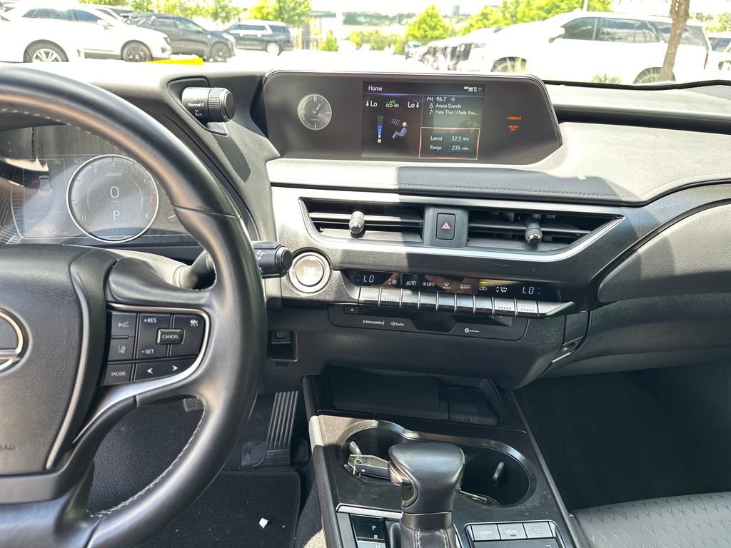 Used 2021 Lexus UX 200 w/ Accessory Package (Z2) FWD image 23