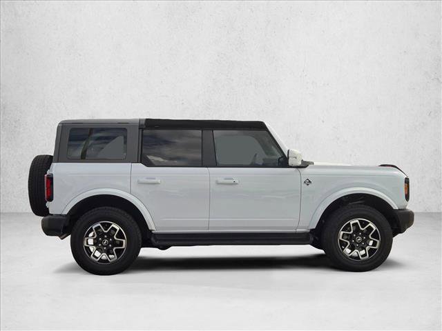 Used 2025 Ford Bronco Outer Banks image 4