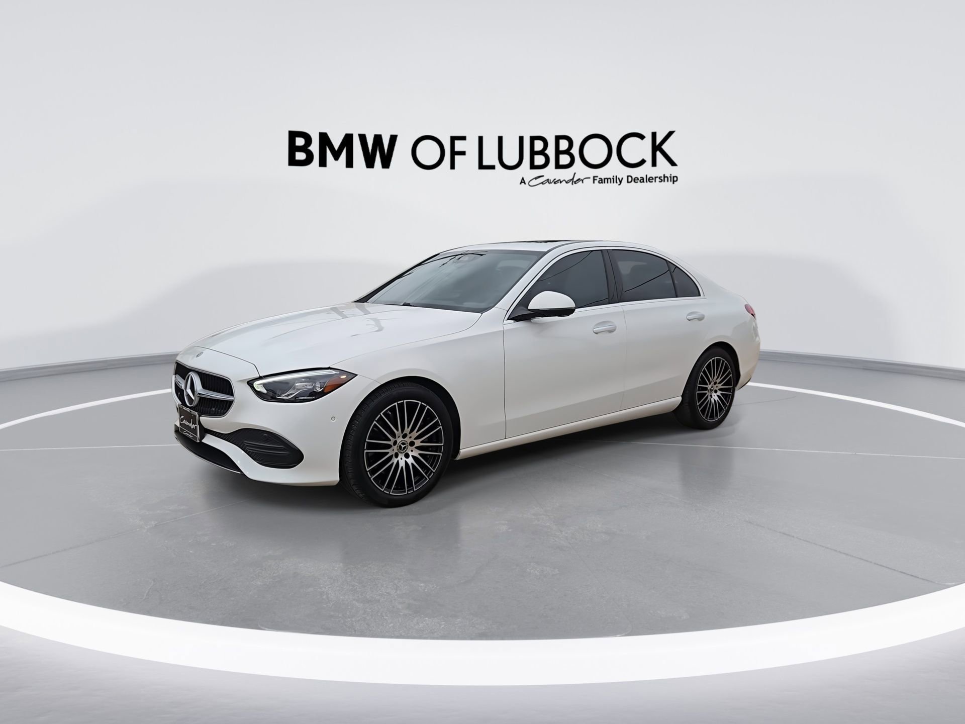 Used 2025 Mercedes-Benz C 300 4MATIC Sedan image 4