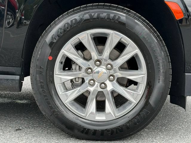 Used 2023 Chevrolet Tahoe Premier w/ Premium Package 2 AWD/4WD image 20