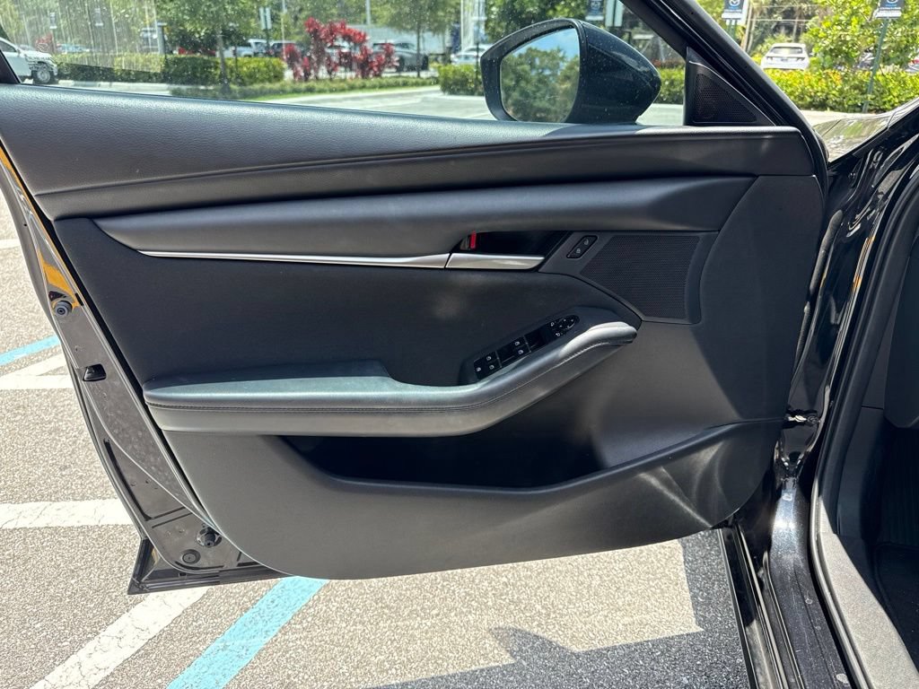 Used 2024 MAZDA MAZDA3 s FWD image 12