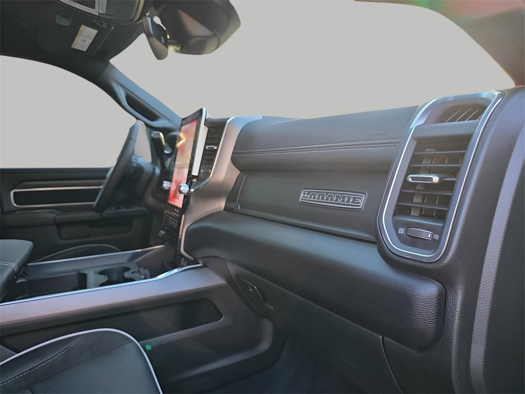 Used 2025 RAM 3500 Laramie image 16