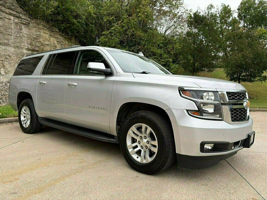Used 2018 Chevrolet Suburban LT AWD/4WD image 8