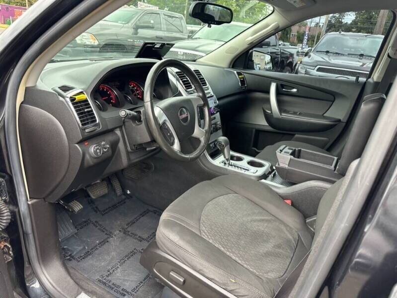 Used 2008 GMC Acadia SLE w/ Preferred Package FWD image 9