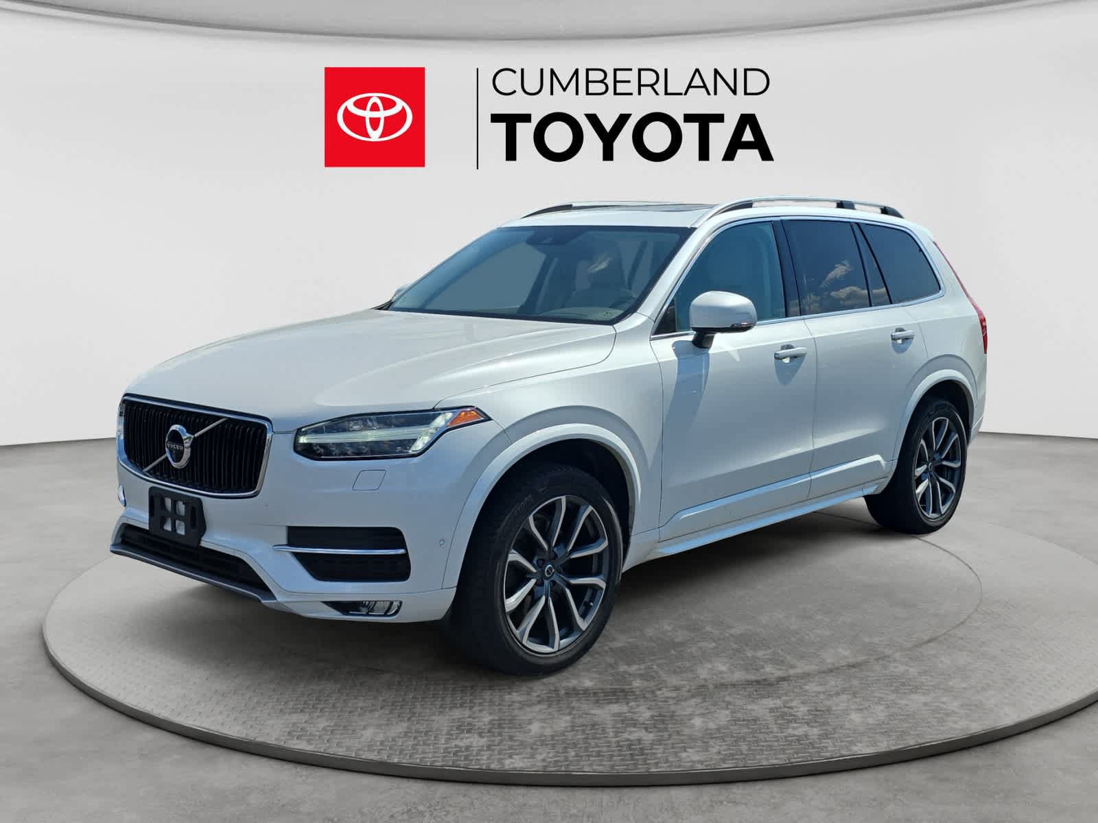 Used 2018 Volvo XC90 T6 Momentum w/ Convenience Package