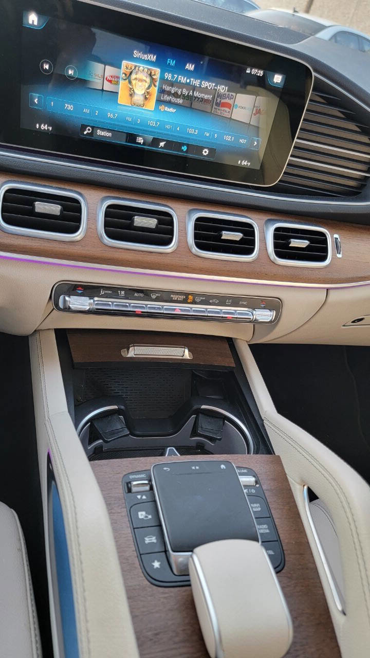 Used 2021 Mercedes-Benz GLE 350 w/ Premium Package image 16