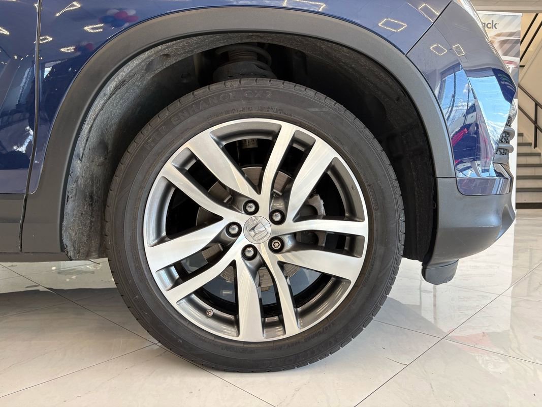 Used 2017 Honda Pilot Elite image 44