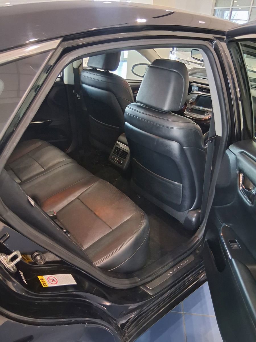 Used 2013 Toyota Avalon Limited image 9