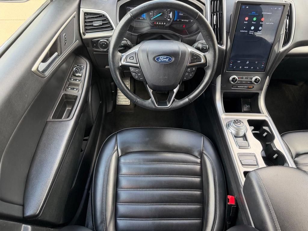 Used 2024 Ford Edge SEL AWD/4WD image 9