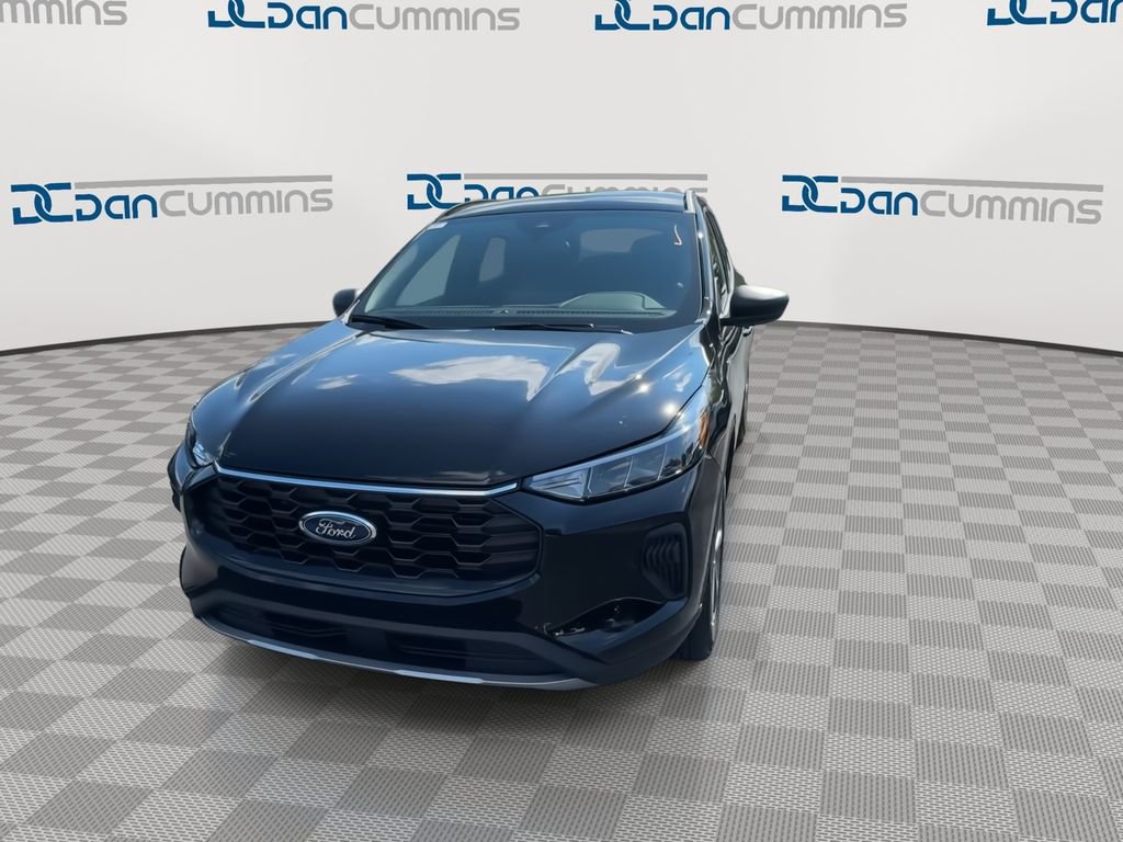 New 2026 Ford Escape ST-Line w/ Tech Pack #1 image 3