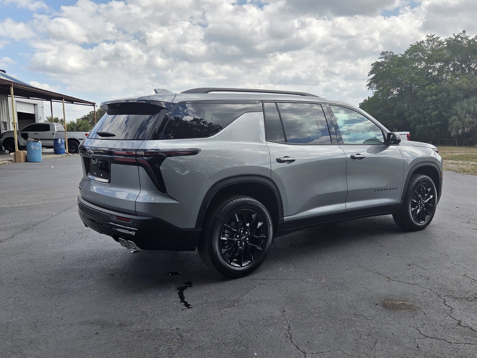 New 2026 Chevrolet Traverse LT w/ Midnight/Sport Edition image 11