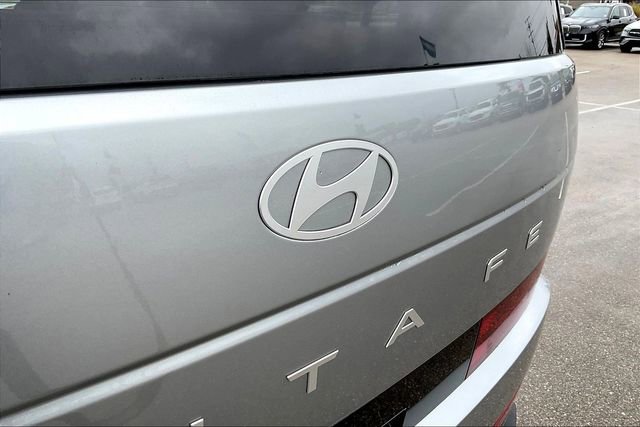 Used 2024 Hyundai Santa Fe Limited image 7