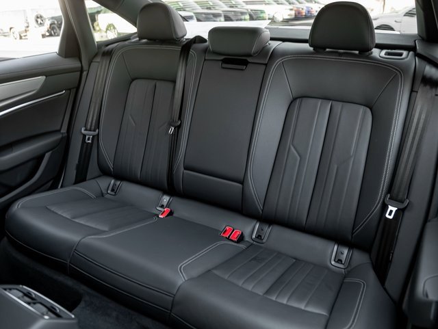 Used 2024 Audi A6 2.0T Premium image 20