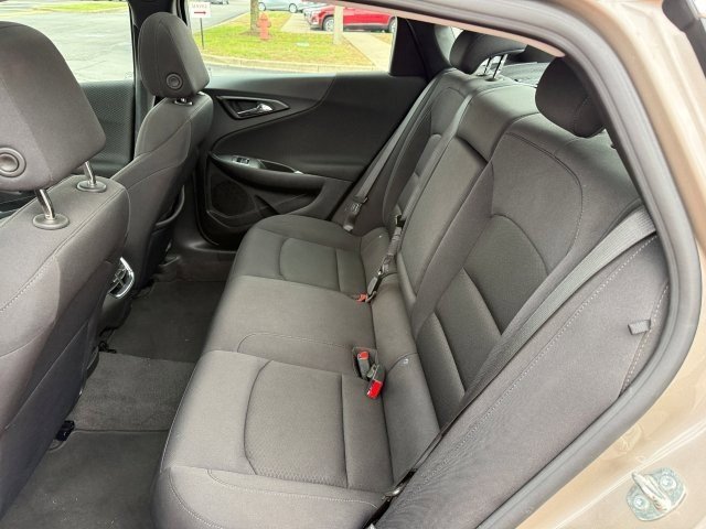 Used 2024 Chevrolet Malibu LT image 16