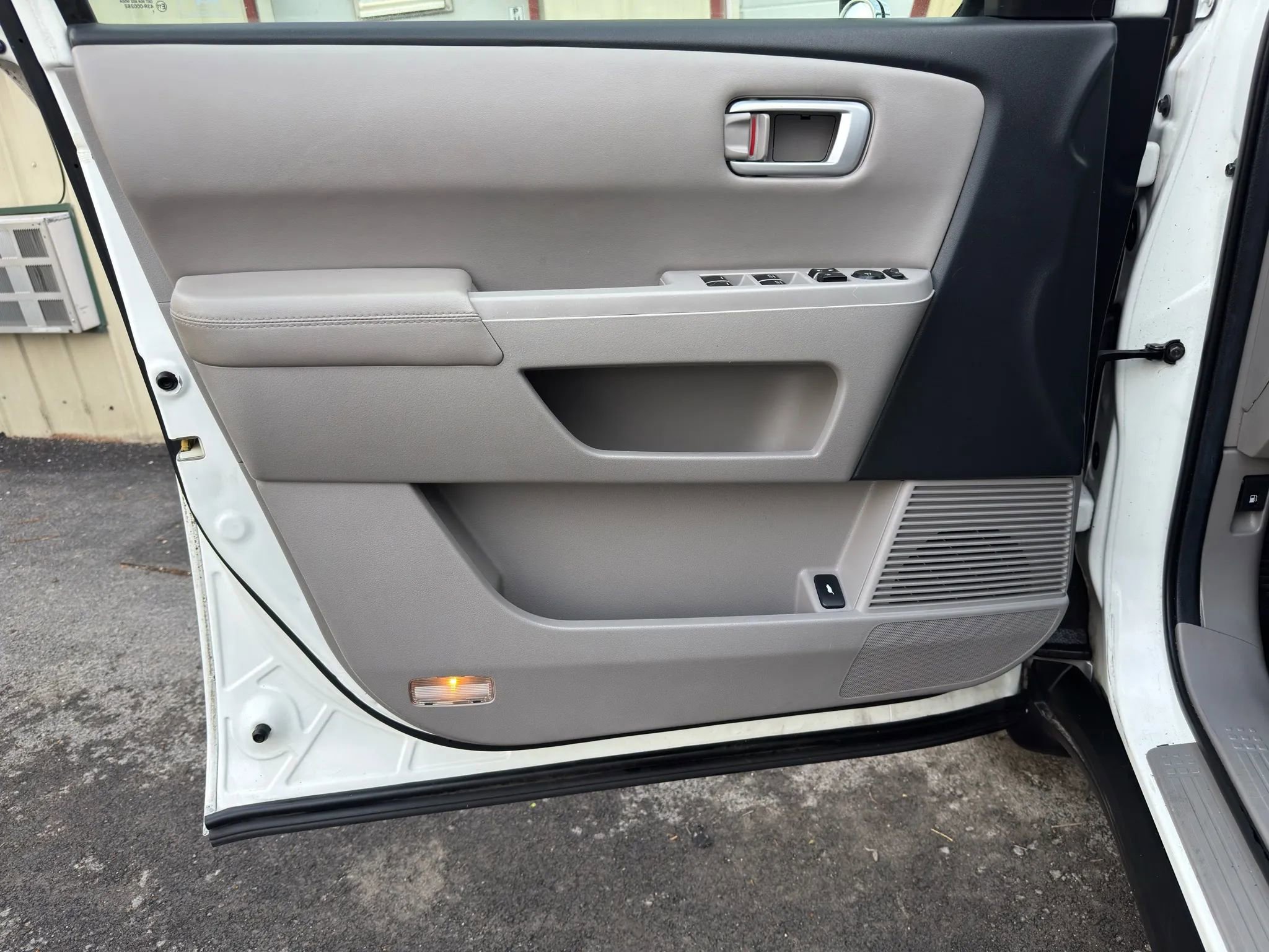 Used 2012 Honda Pilot EX-L image 2