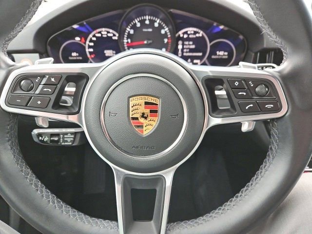 Used 2022 Porsche Cayenne Platinum Edition image 22