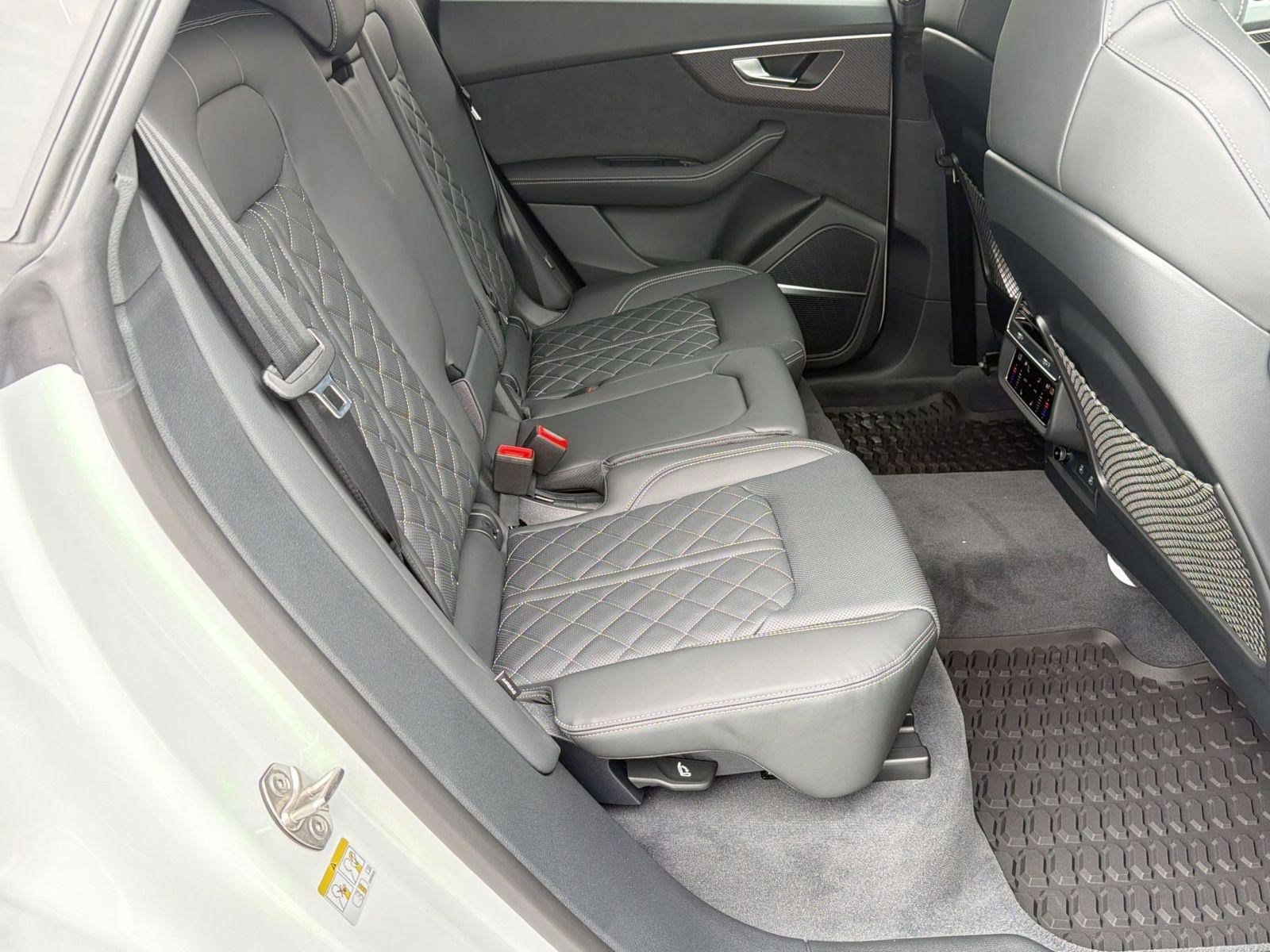 New 2026 Audi SQ8 Premium Plus AWD/4WD image 28
