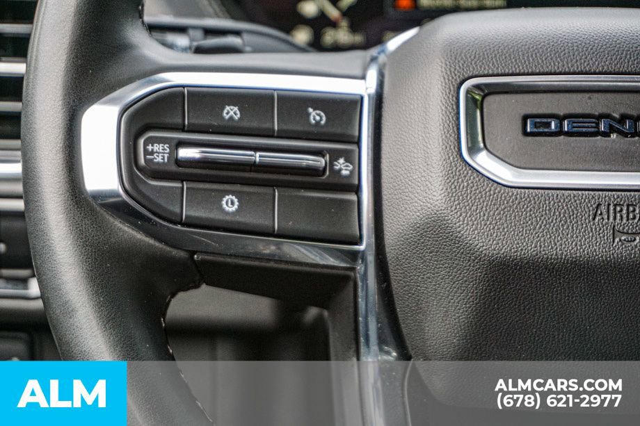 Used 2025 GMC Yukon Denali AWD/4WD image 32