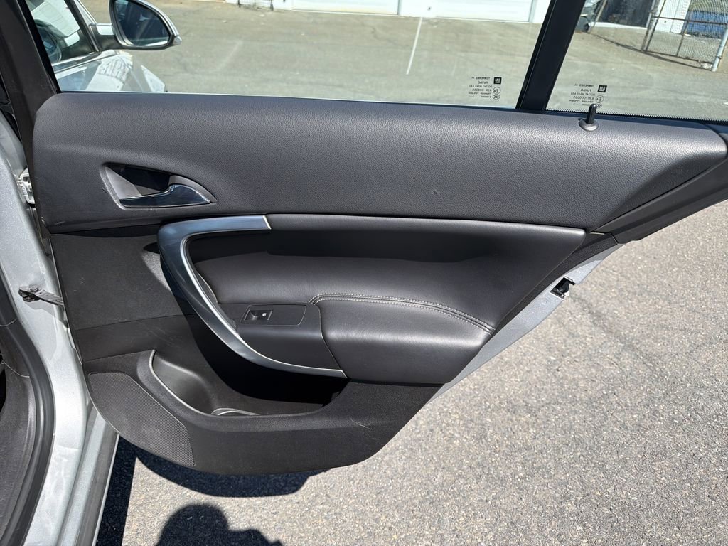 Used 2013 Buick Regal Premium FWD image 16