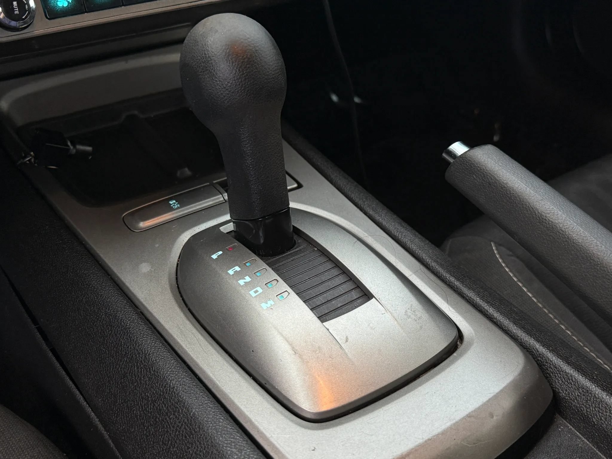 Used 2015 Chevrolet Camaro LS RWD image 26