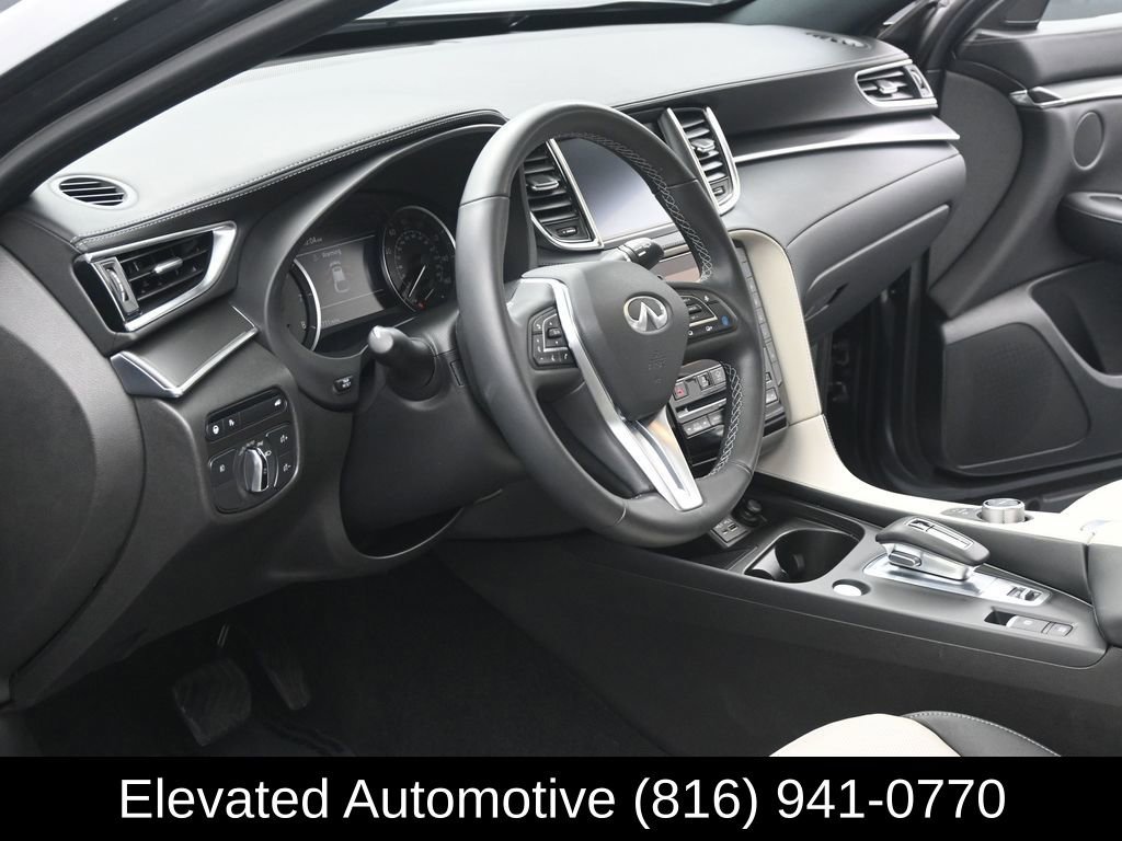 Used 2025 INFINITI QX55 Luxe w/ Cargo Package image 7