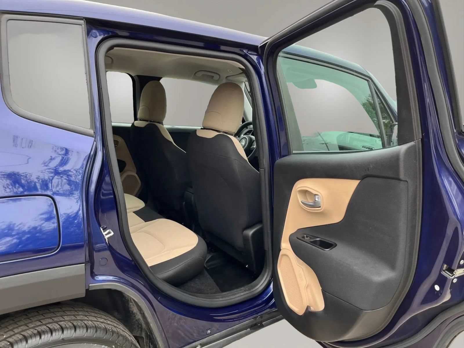 Used 2020 Jeep Renegade Sport AWD/4WD image 21