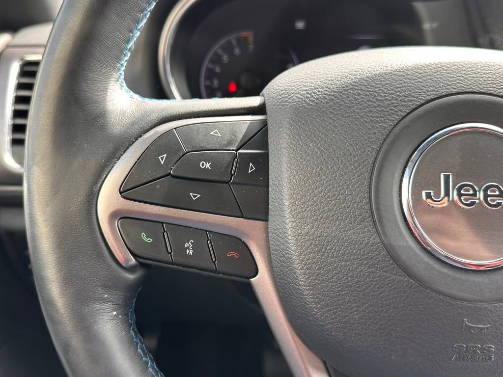 Used 2019 Jeep Grand Cherokee Laredo image 28