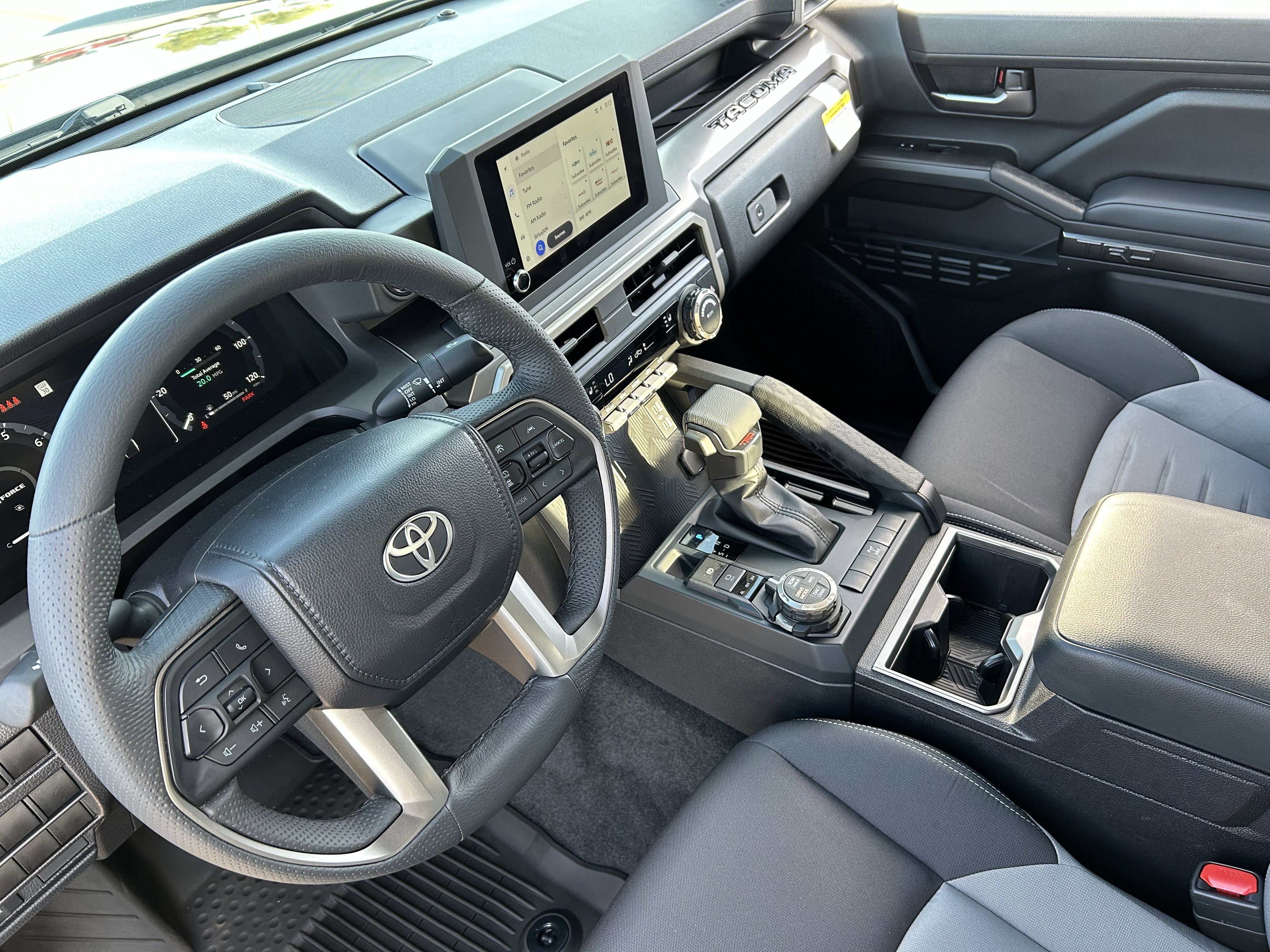 Used 2025 Toyota Tacoma TRD Off-Road image 17