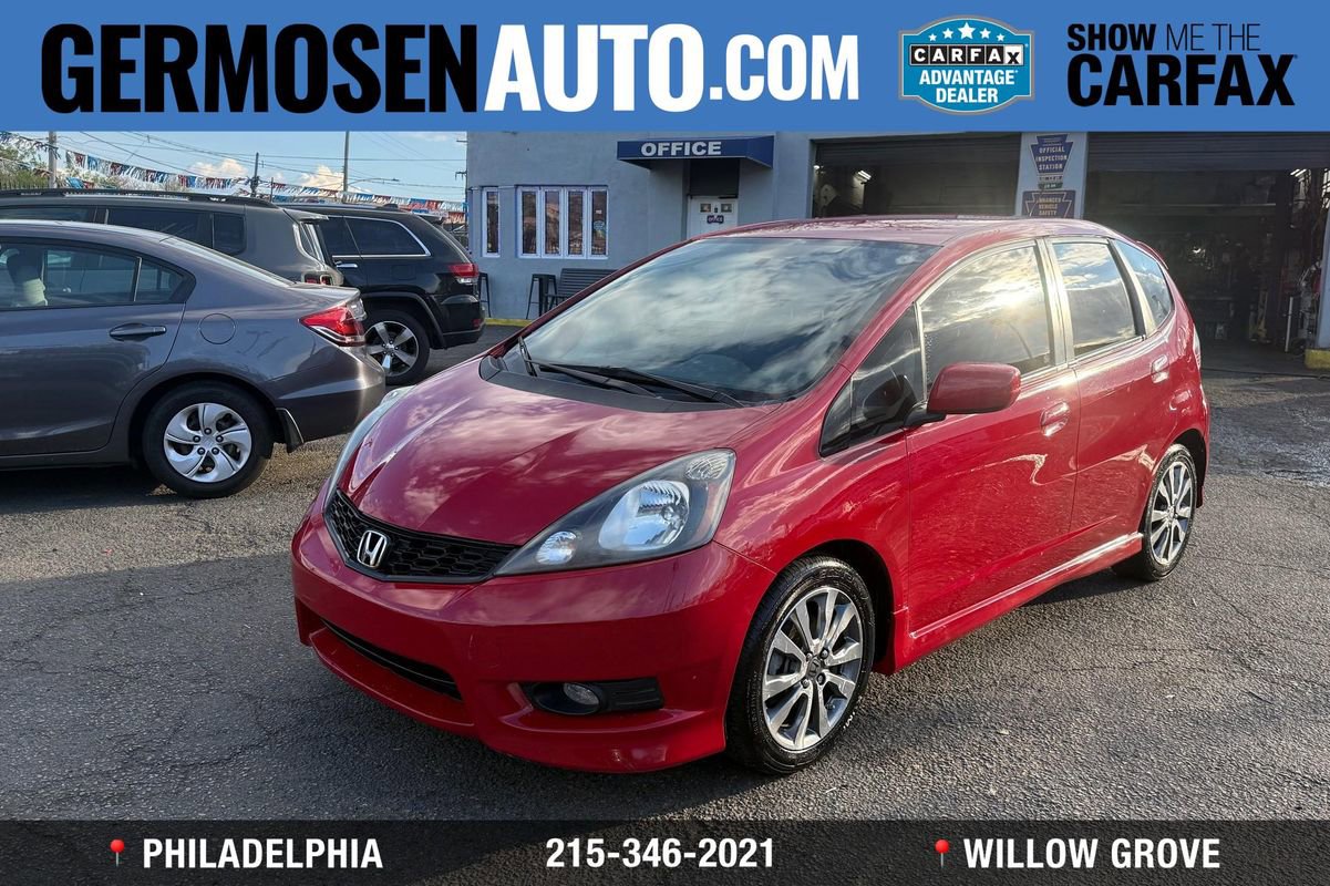Used 2013 Honda Fit Sport image 1