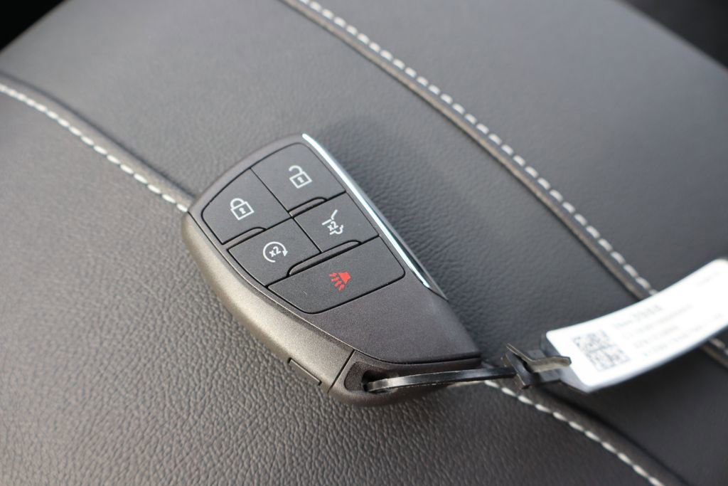 New 2026 Chevrolet Traverse LT image 31