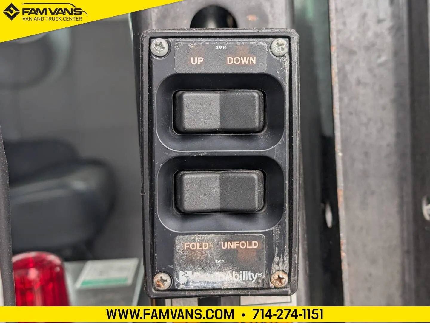 Used 2020 Ford Transit 350 XL image 8