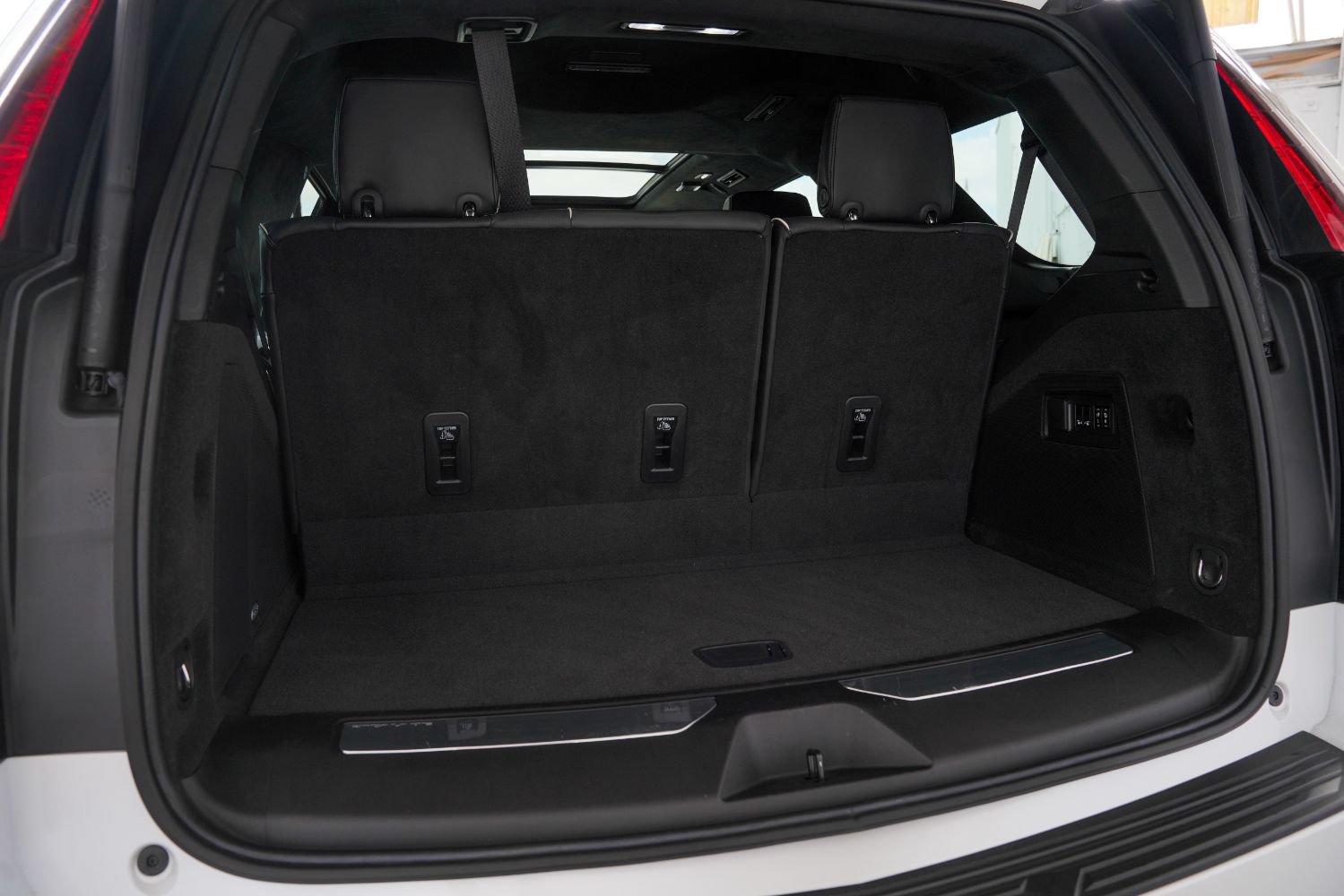 Used 2023 Cadillac Escalade V AWD/4WD image 62