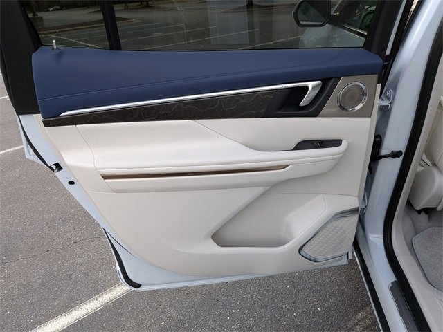 New 2026 Buick Enclave Avenir image 30