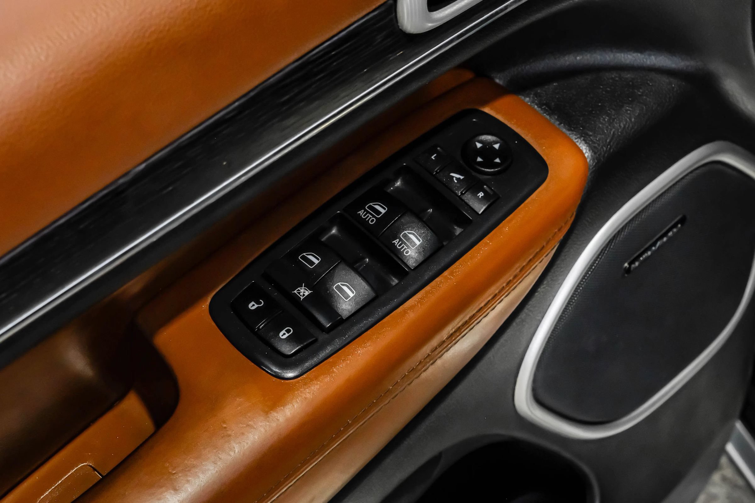 Used 2019 Jeep Grand Cherokee Summit w/ Platinum Series Group AWD/4WD image 56