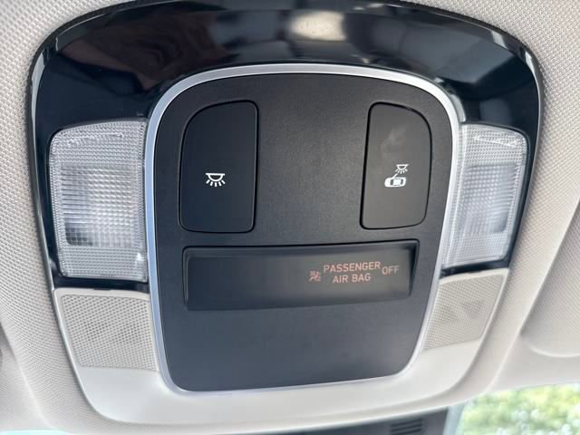 Used 2023 Hyundai Sonata SE w/ Preferred Accessory Package image 26