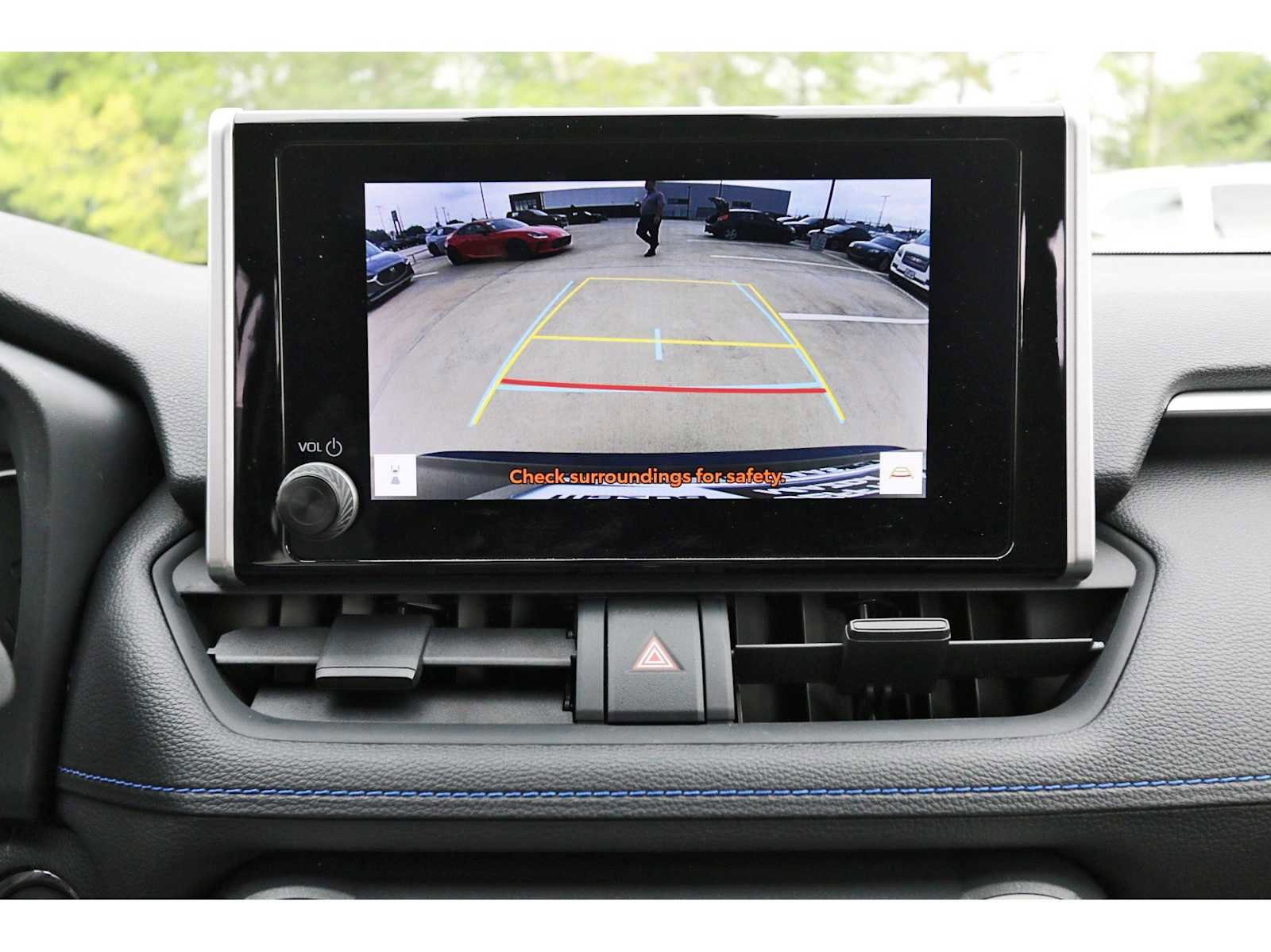 Used 2024 Toyota RAV4 SE image 23