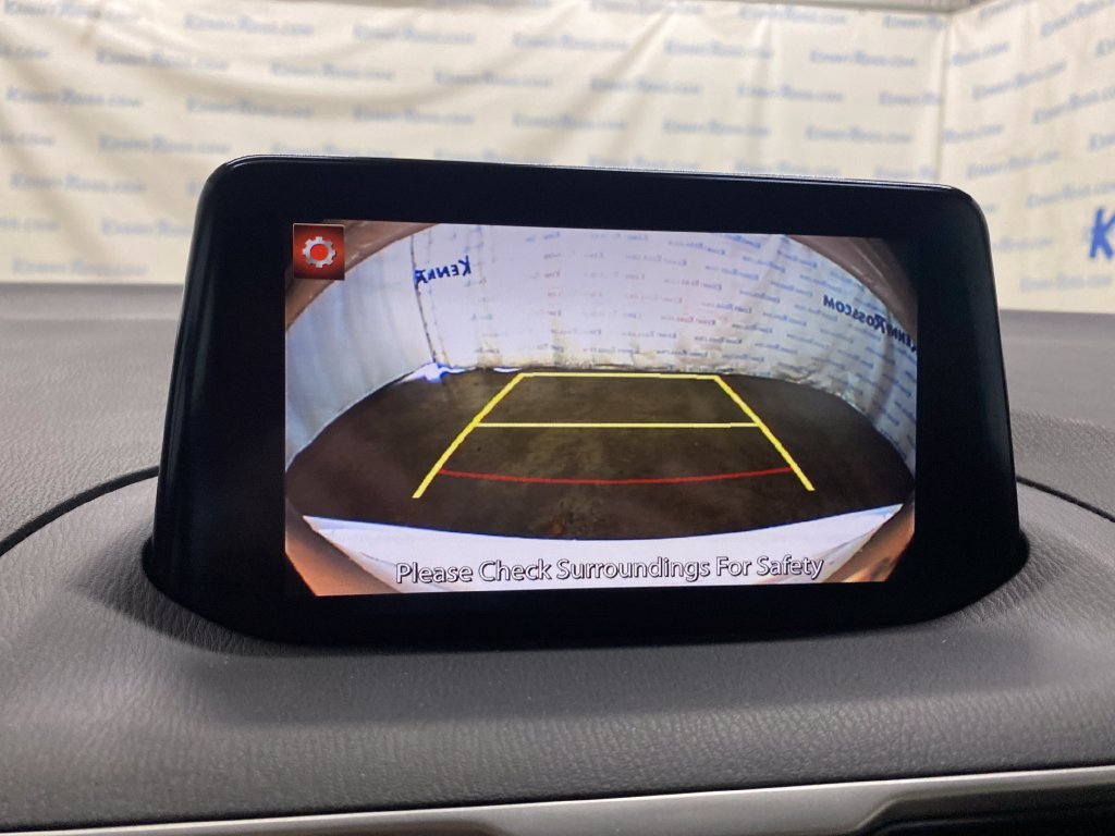 Used 2018 MAZDA MAZDA3 Touring FWD image 24
