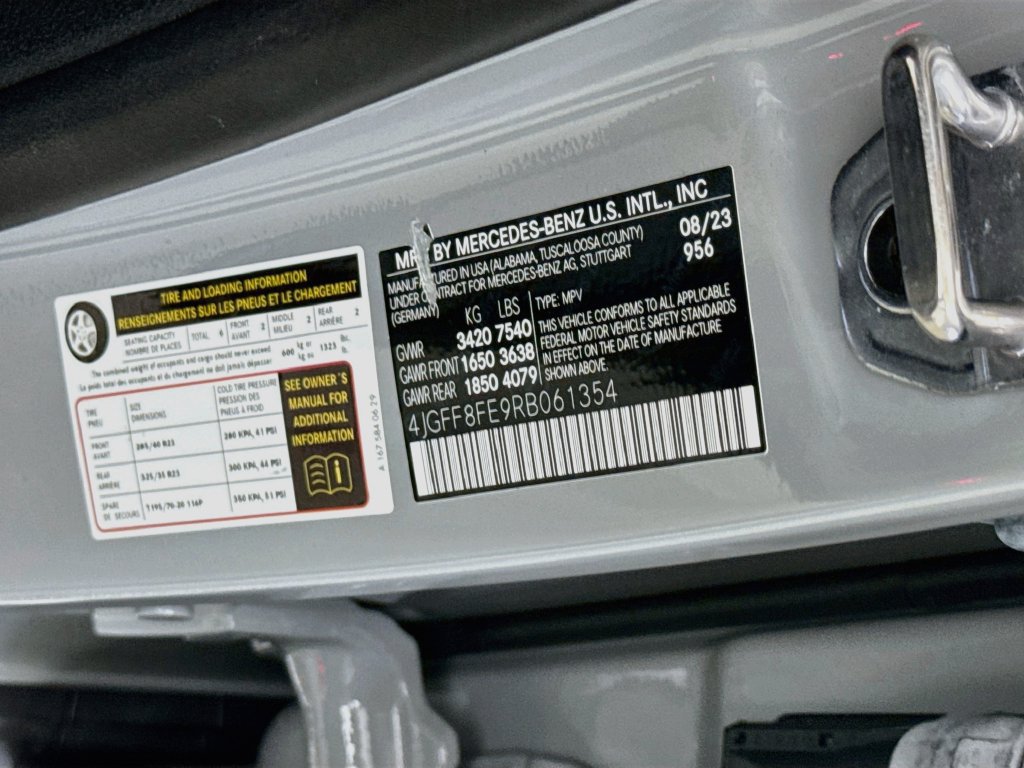Used 2024 Mercedes-Benz GLS 580 4MATIC image 34