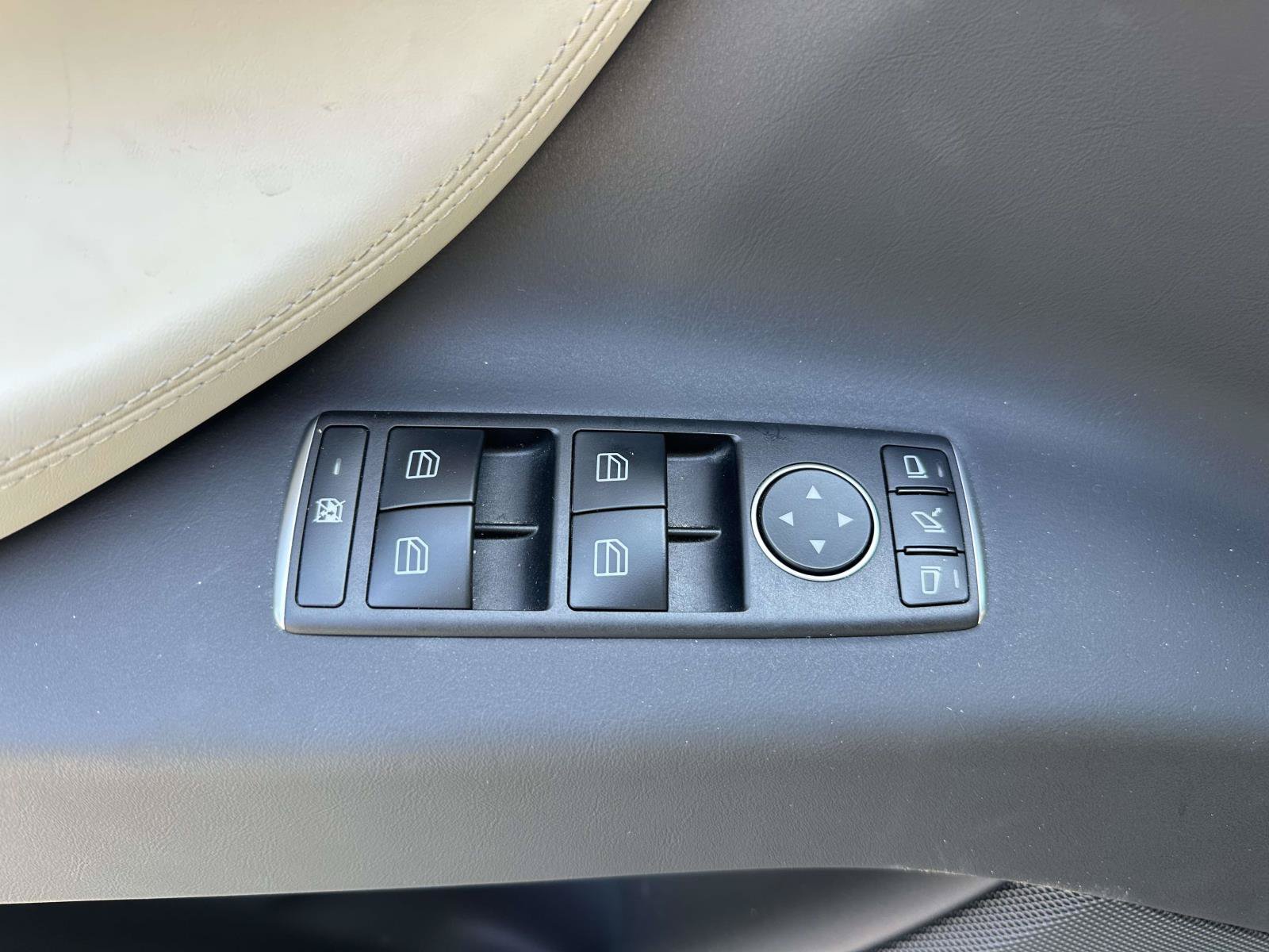 Used 2019 Tesla Model X AWD/4WD image 14