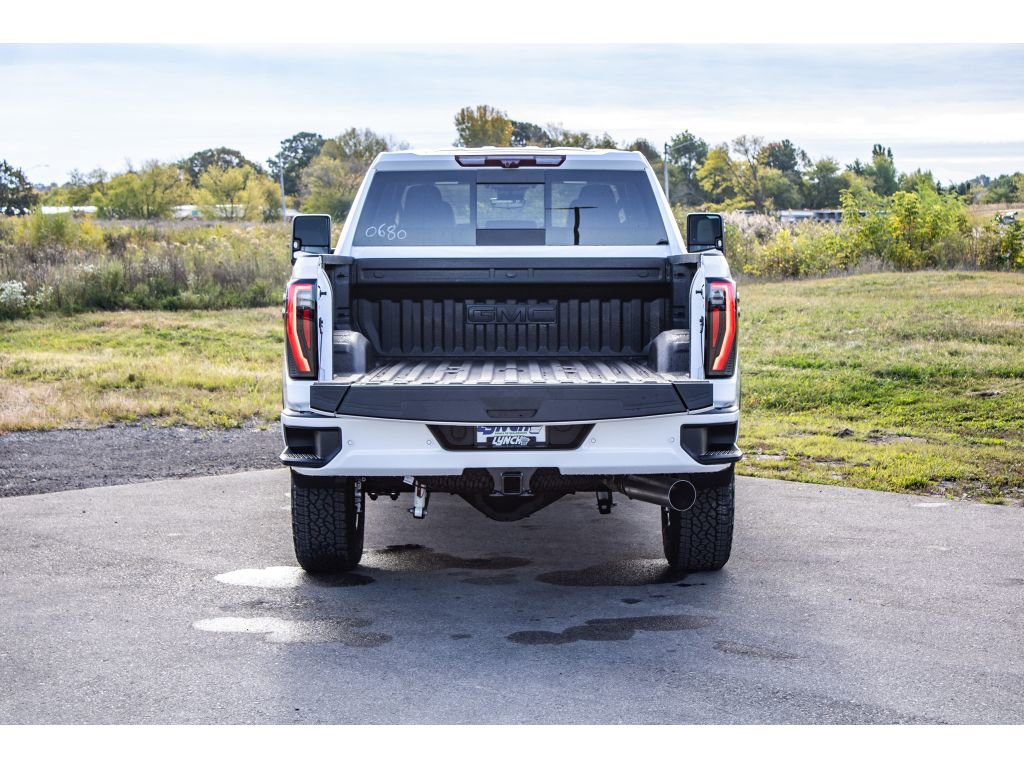 New 2026 GMC Sierra 2500 AT4 w/ AT4 Premium Plus Package image 7