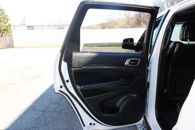 Used 2017 Jeep Grand Cherokee Limited w/ Luxury Group II RWD image 19