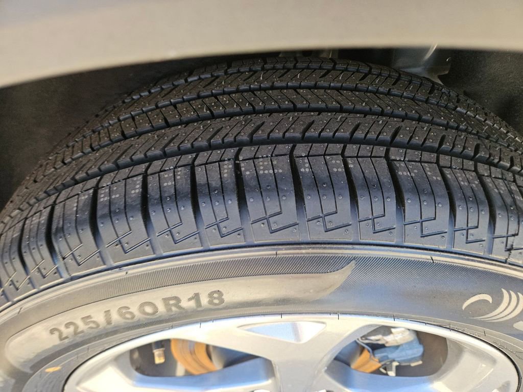 Used 2025 Ford Escape ST-Line image 26