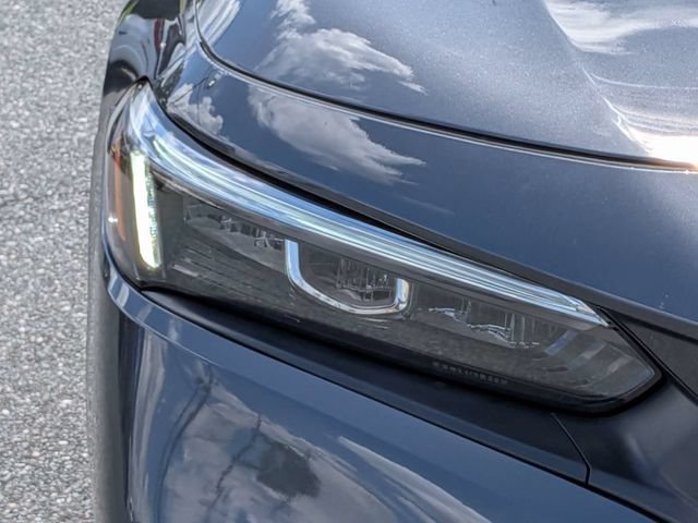 Used 2025 Honda Civic LX image 9