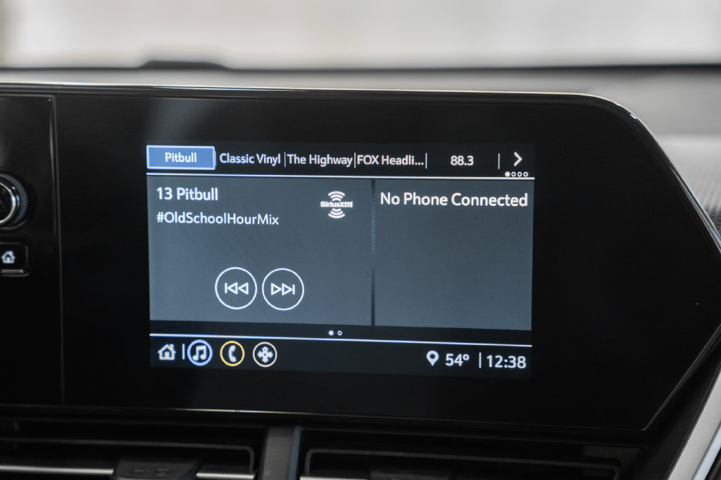 Used 2025 Chevrolet Trax LS FWD image 19