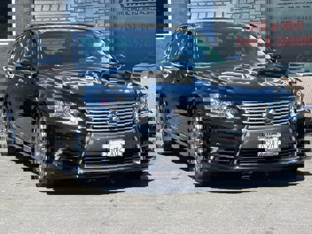 Used 2017 Lexus LS 460 w/ Comfort Package image 5