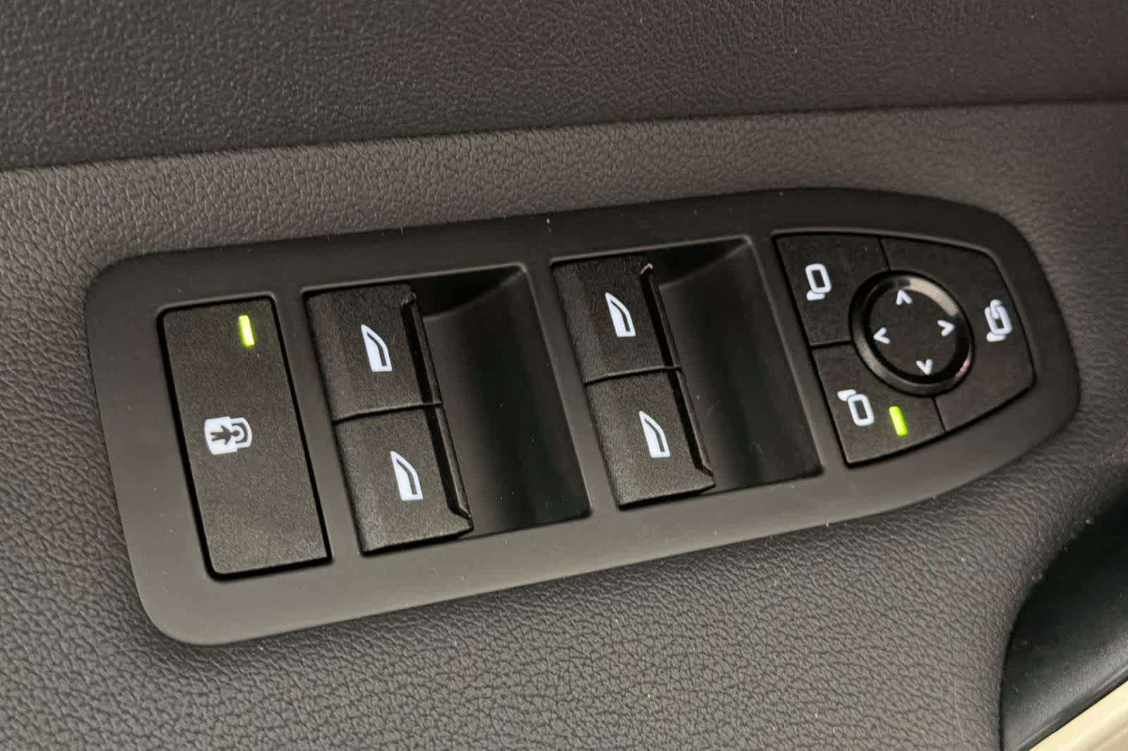 Used 2024 BMW iX M60 AWD/4WD image 13