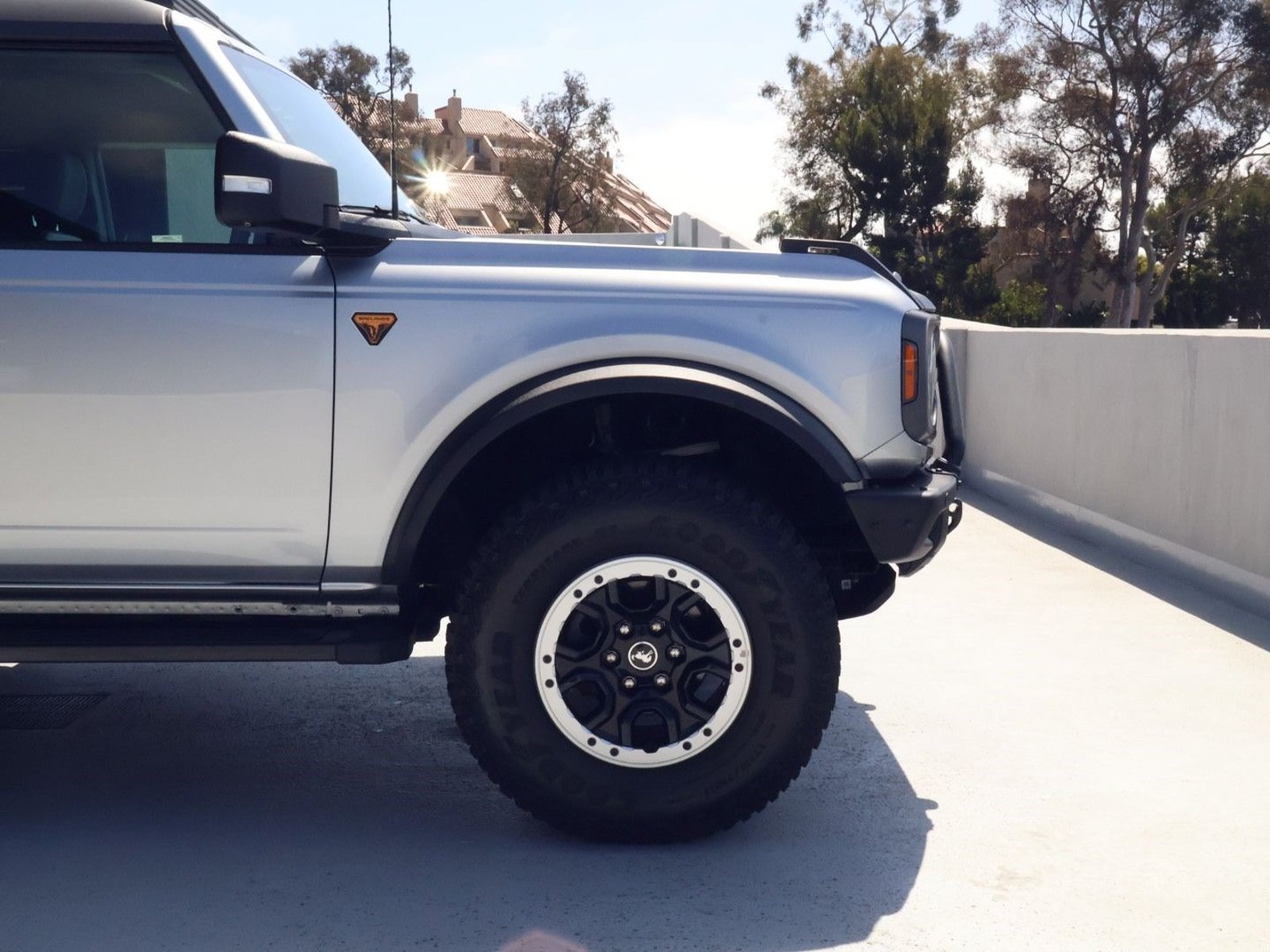 Used 2023 Ford Bronco Badlands w/ Sasquatch Package AWD/4WD image 9