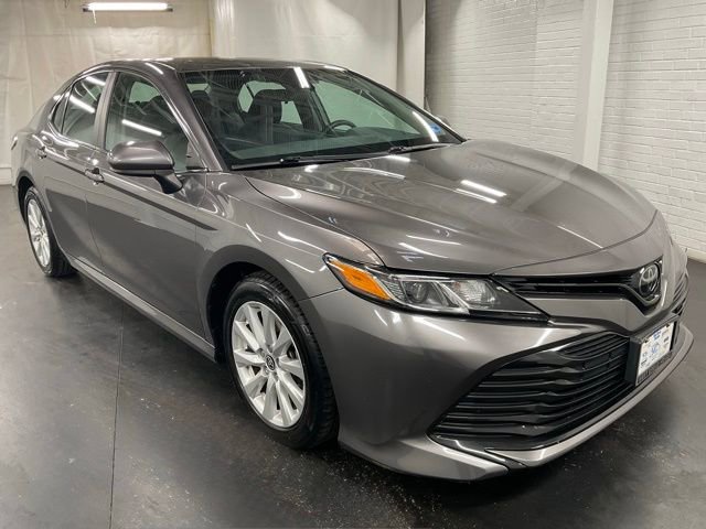 Used 2020 Toyota Camry LE w/ Carpet Mat Package image 7