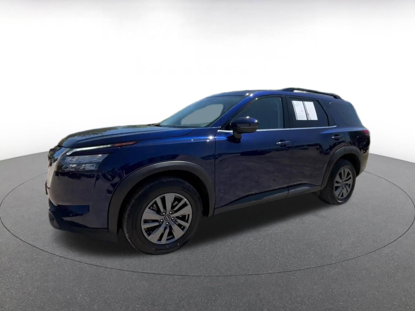 Used 2025 Nissan Pathfinder SV AWD/4WD image 8