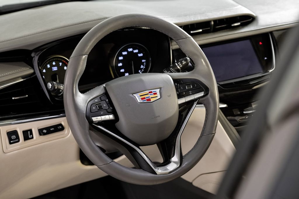 Used 2020 Cadillac XT6 Premium Luxury image 13